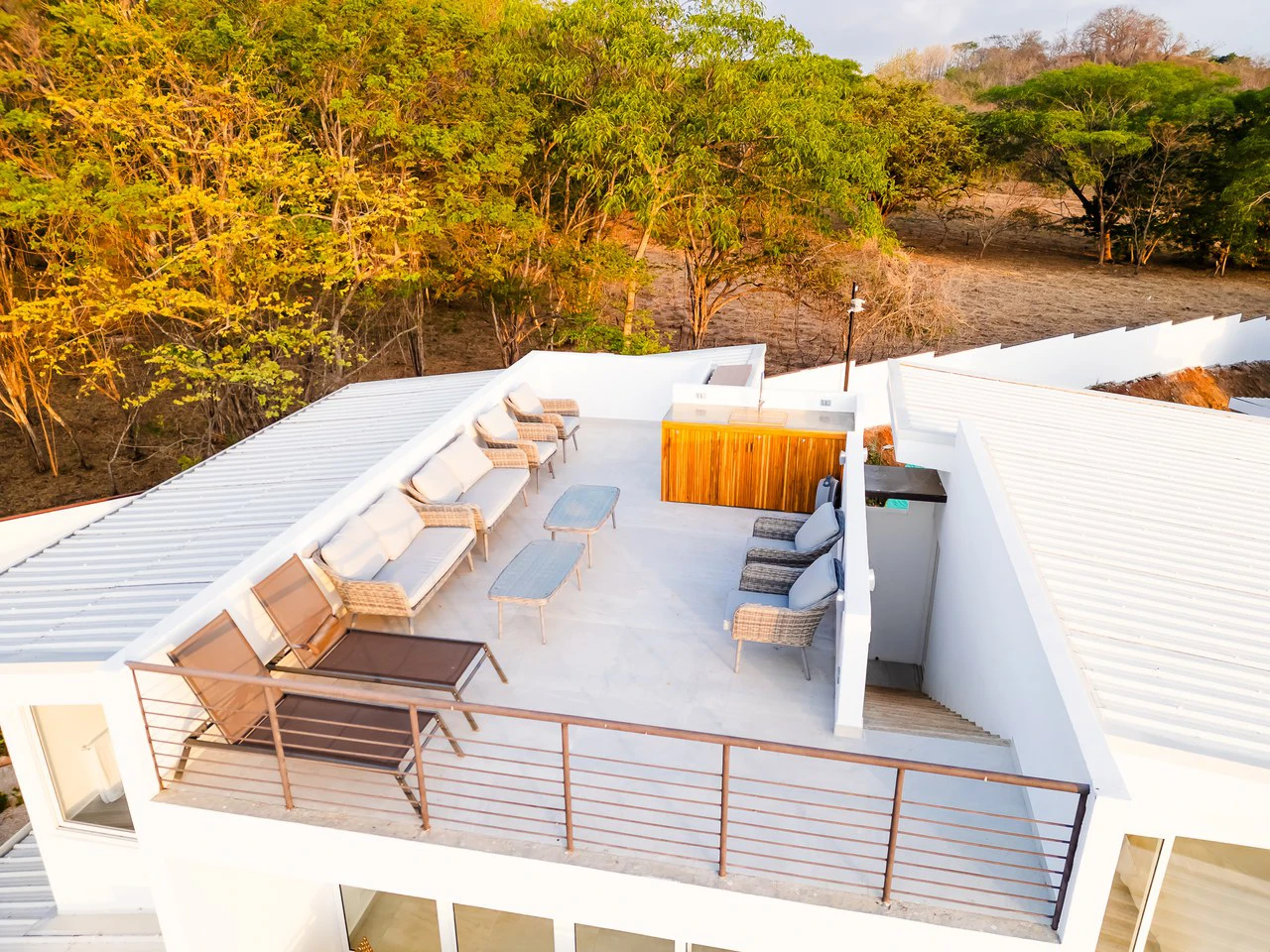The Enclave: Ultra-Modern 5 Bedroom Villa Located Minutes From the Beach! - Gallery image 37