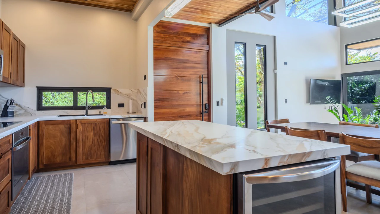 Luxury 3 Bedroom Home with Ocean Views in Downtown Uvita - Gallery image 35