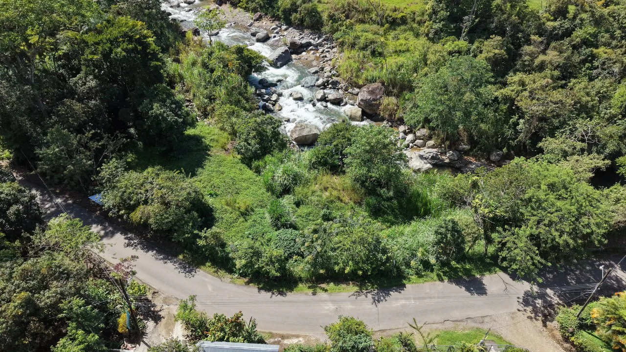 Mountain Home Construction Site For Sale in San Isidro del General - photo 6