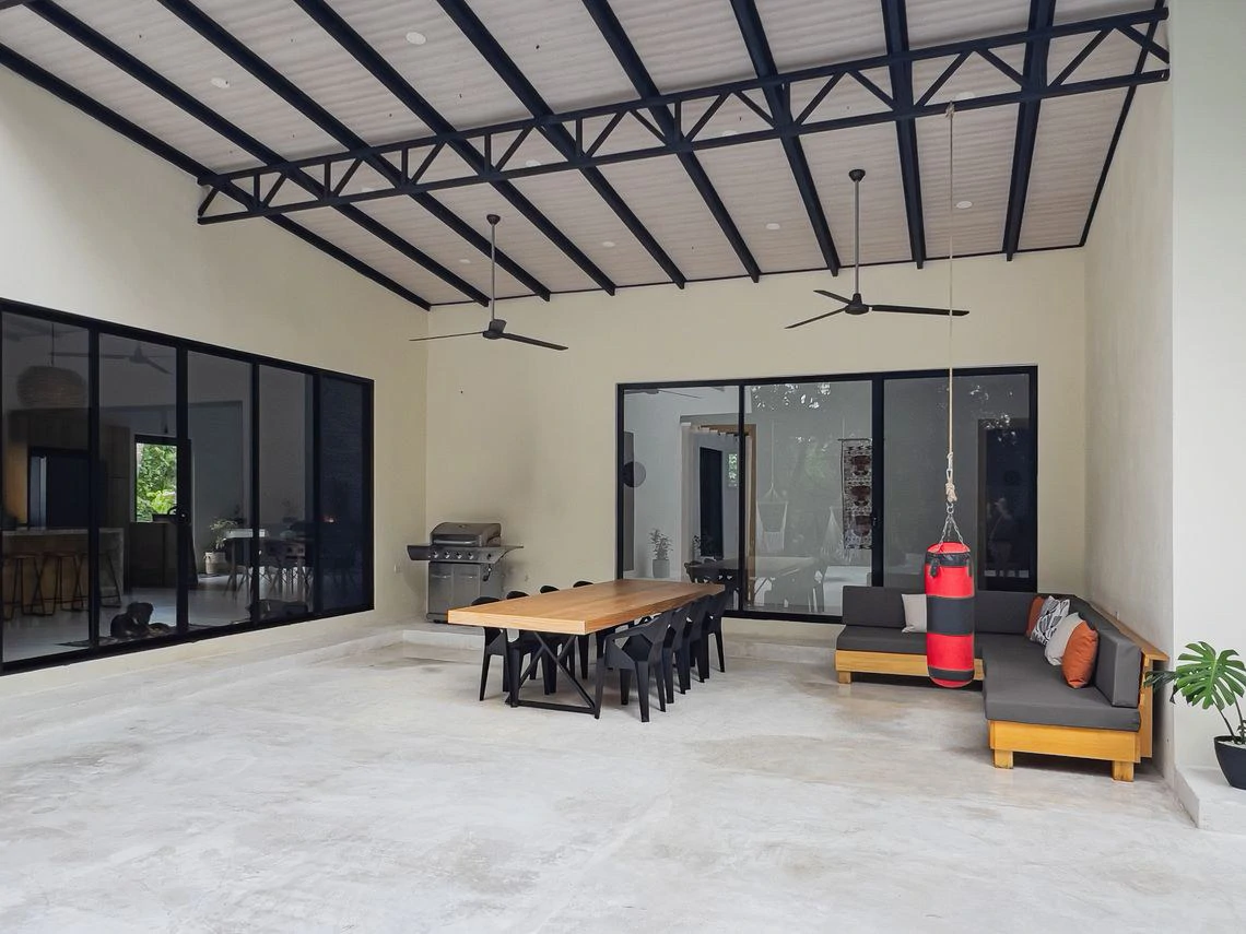 Casa Kapacha: Modern Family Oasis in Samara Woods – 4 Bedrooms, 3 Bathrooms and Swimming Pool, Just 6 Minutes from the Beach - Gallery image 3