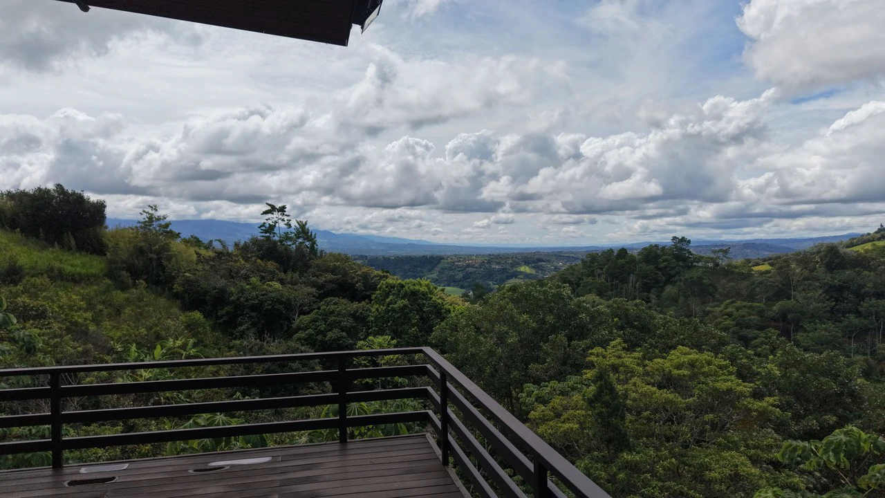 Mountain House For Sale in San Isidro del General - photo 9
