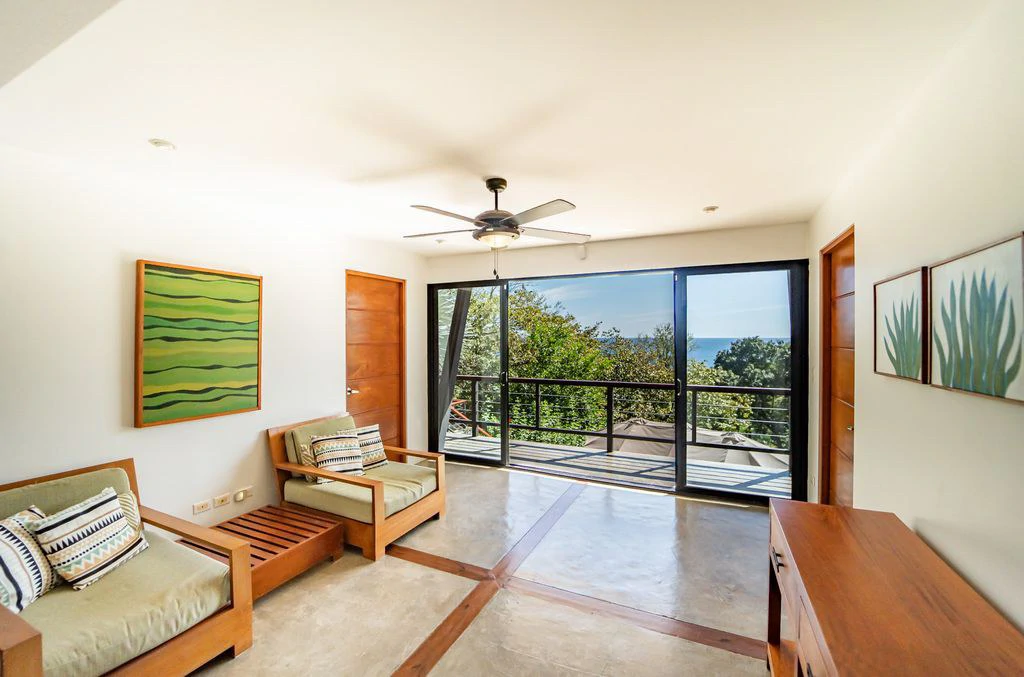 Casa Que Pasa: Exquisite Contemporary Hillside Home in a 1.6-acre Property Overlooking The Pacific Ocean - Enjoy Coastal Living in a Prime Location - Gallery image 12