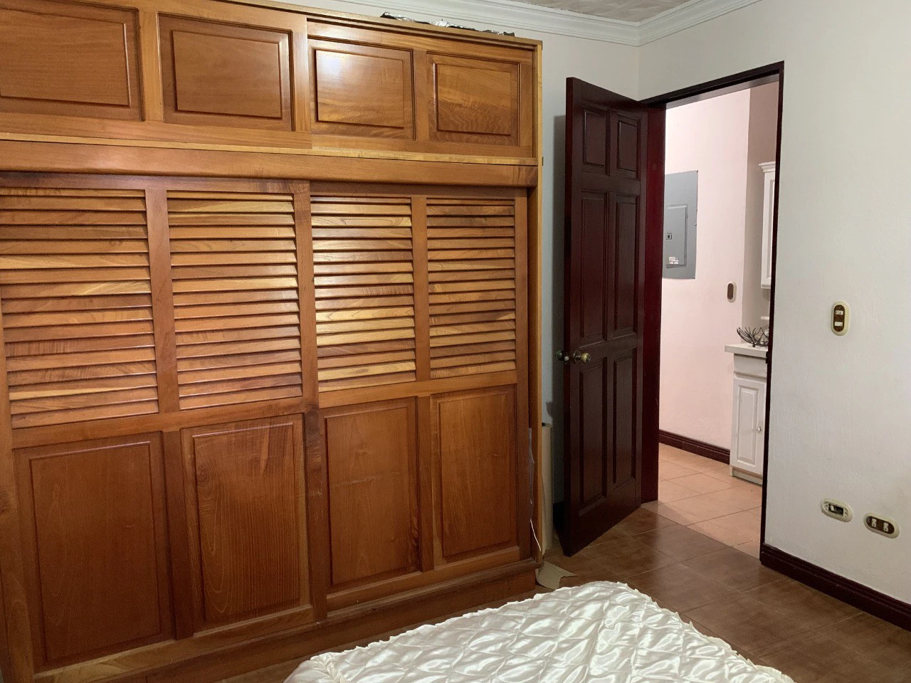 Villa For Sale in El Roble - Gallery image 11
