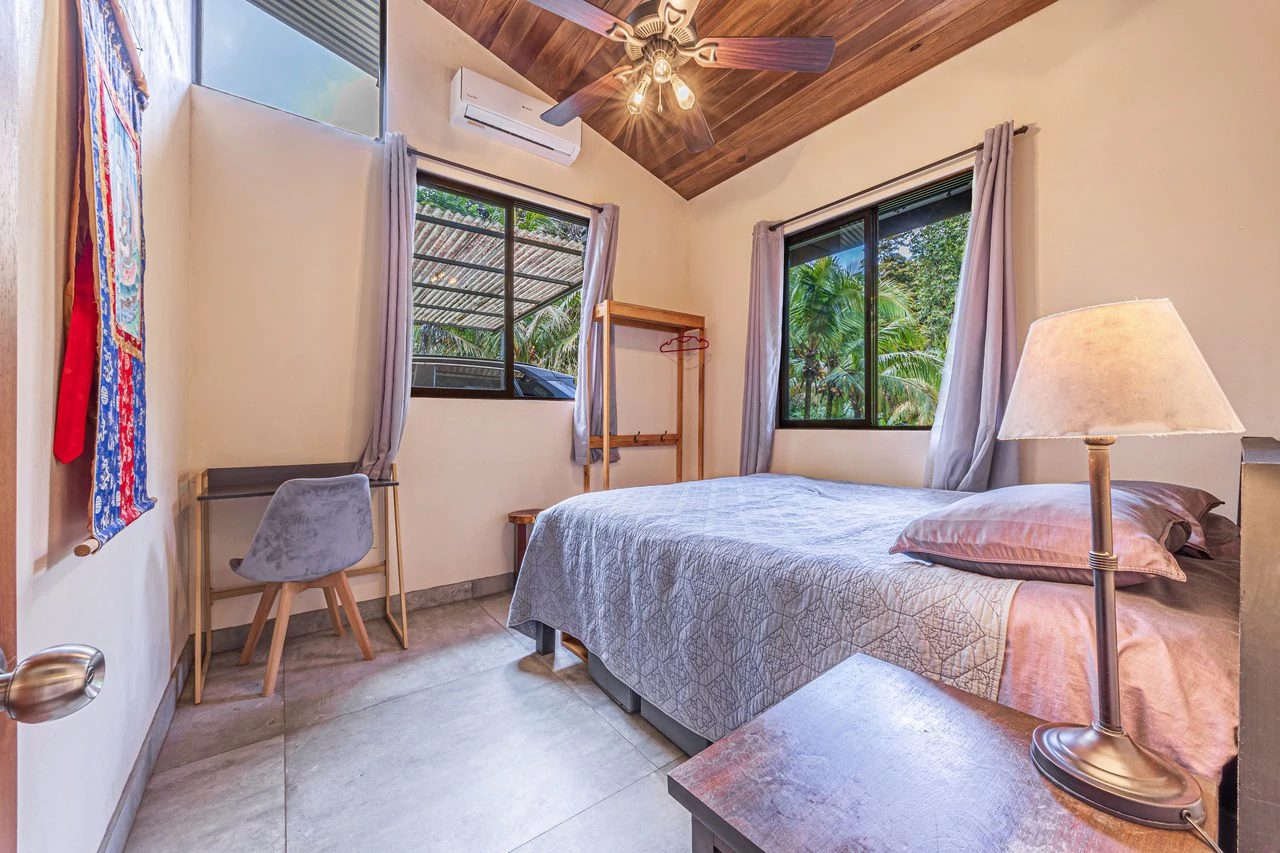 Tropical Hideaway – 7 Acres of Secluded Riverfront with a 3-Bedroom Home: Mountain House For Sale in Bahía Ballena - Gallery image 20