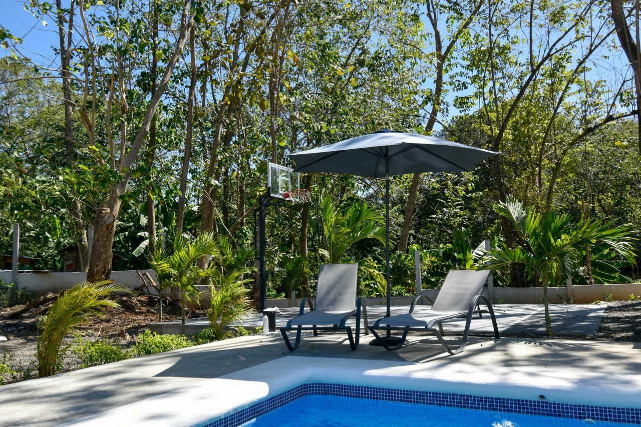 Home and Rental Apartment in Quiet Neighborhood - Gallery image 22