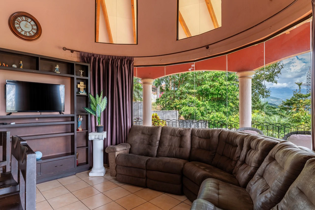 Spacious 5-Bedroom Colonial Home with 4 Bathrooms | La Bonita, Rivas - Gallery image 14