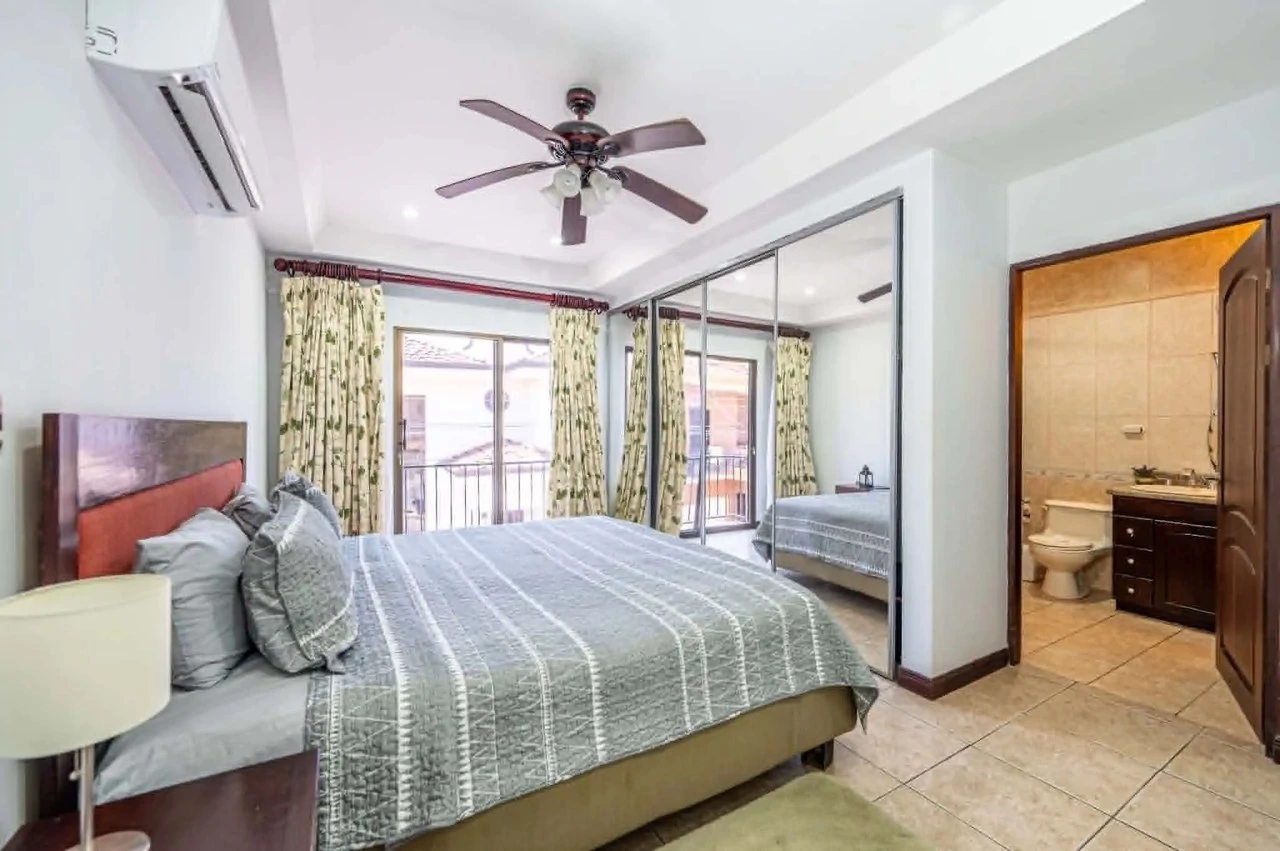 Rare Opportunity in Jacó’s Only Oceanfront Gated Home Community - Gallery image 30