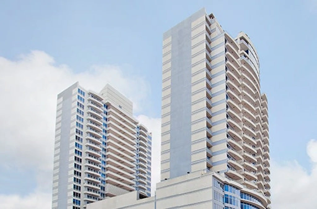 Apartamento de 2 Habitaciones en Torres Paseo Colón: Apartment For Sale in Paseo Colon - Gallery image 2