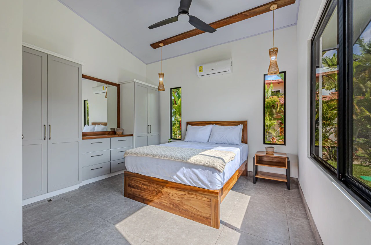 CHONTALES NEW VILLA WITH PANORAMIC OCEAN AND MOUNTAINS VIEWS: Mountain Villa For Sale in Ojochal - Gallery image 33