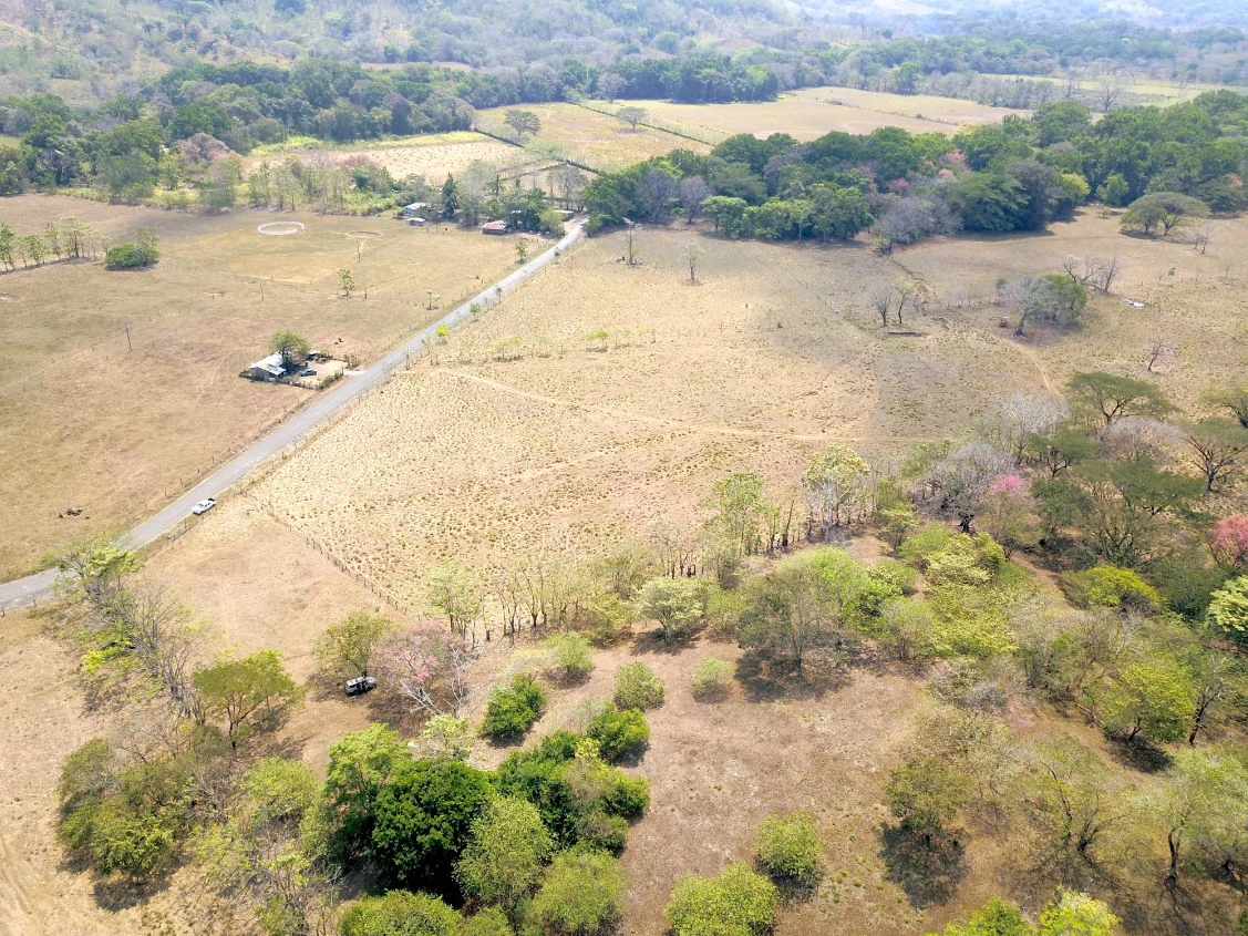Stunning Views in Nandayure Valley -Amazing land near Bejuco and Pilas beaches Path - Gallery image 8