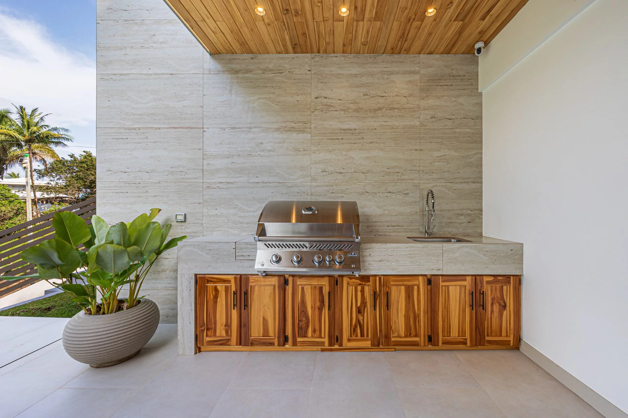 Luxury, Comfort & Investment Potential – Ocean-View Home in Uvita - Gallery image 5