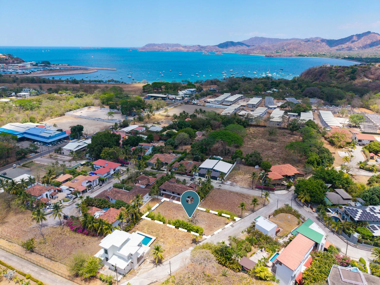 Altos Flamingo Lot 18: Ready-to-Build Lot in Gated Altos de Flamingo Just Minutes from the Beach - Gallery image 8