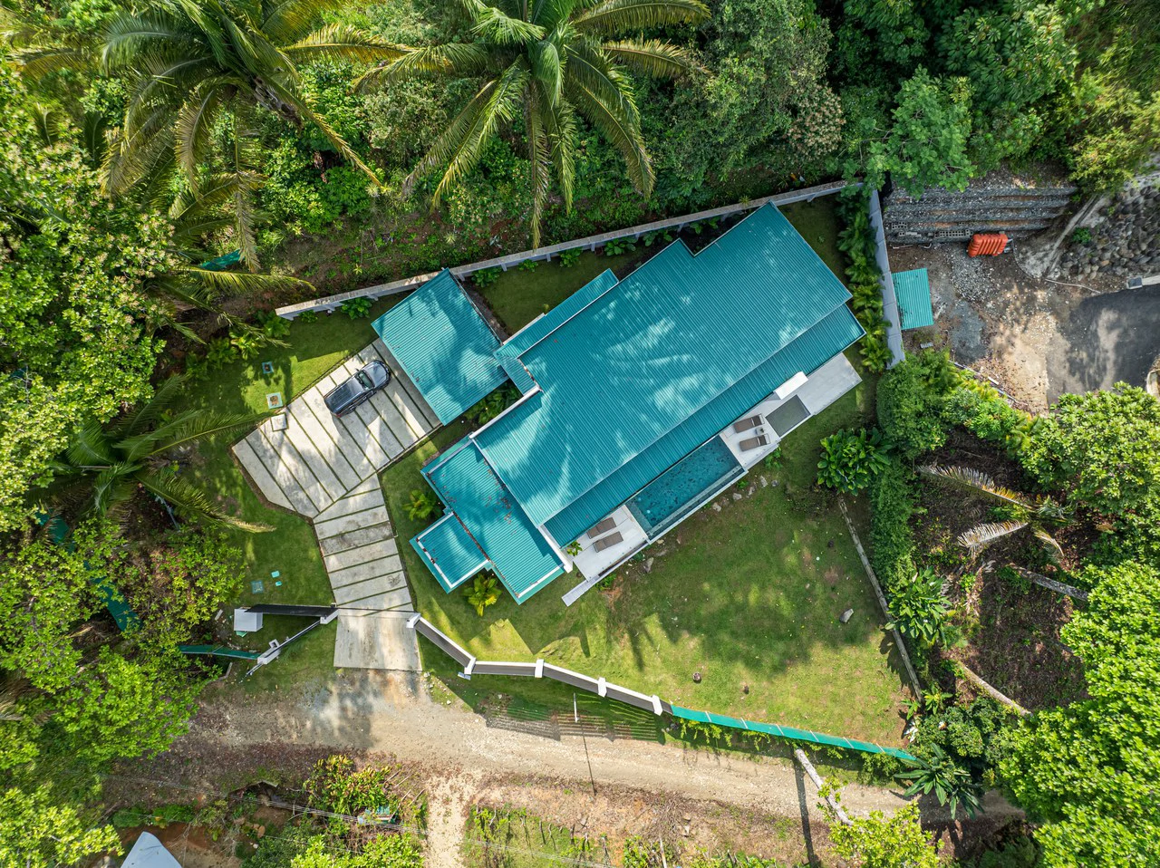 Luxury, Comfort & Investment Potential – Ocean-View Home in Uvita - Gallery image 3