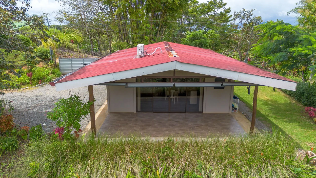 Multi-Family Compound, 4 Fully Furnished Units | 15 Minutes to the Beach - Gallery image 10