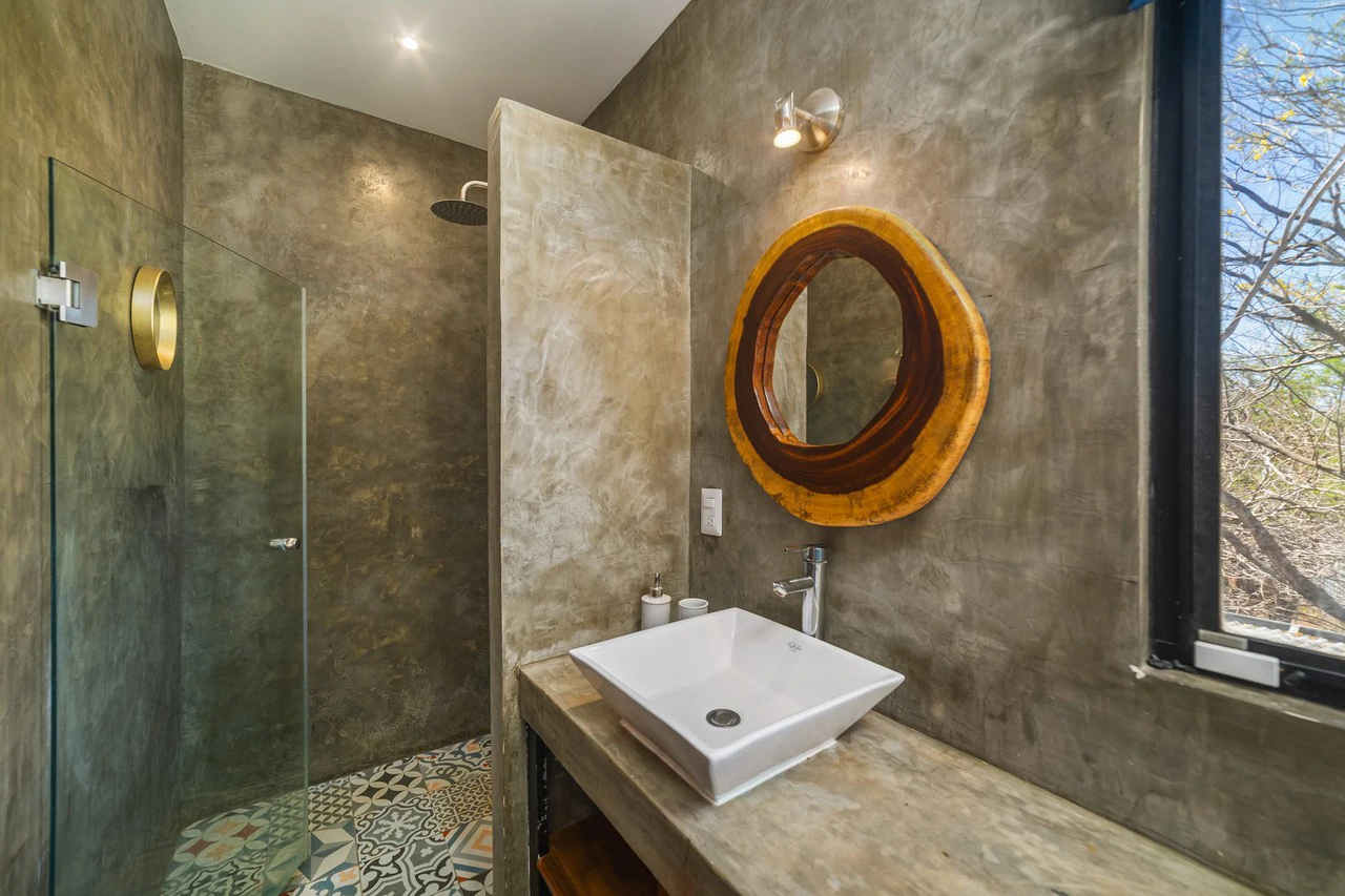 Surfside Container Home: Turnkey 2BR & Mixed-Use Potential - Gallery image 19