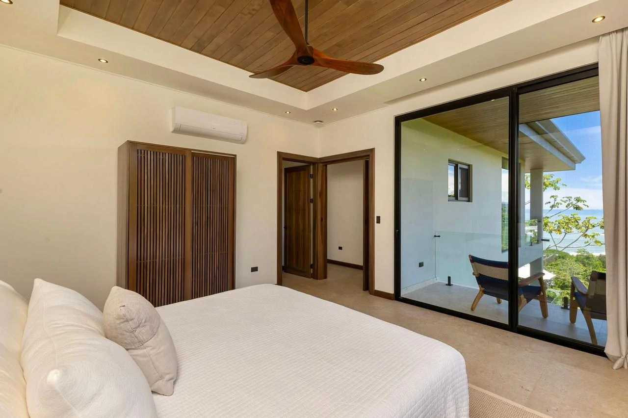 Luxurious 5 Bedroom Coastal Estate Dominical - Gallery image 37