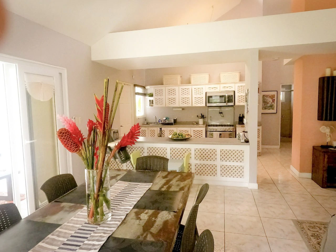 Beautiful Home for Sale with its own Natural Paradise - Gallery image 6