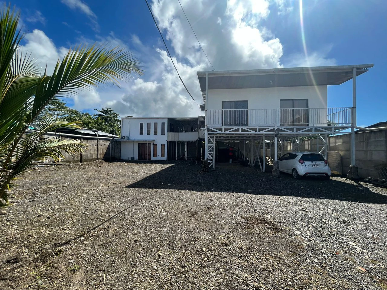 CASA PLAYA BANDERA: Just 2 minutes from the beach, property with house and independent apartment, ideal for investment - Gallery image 3