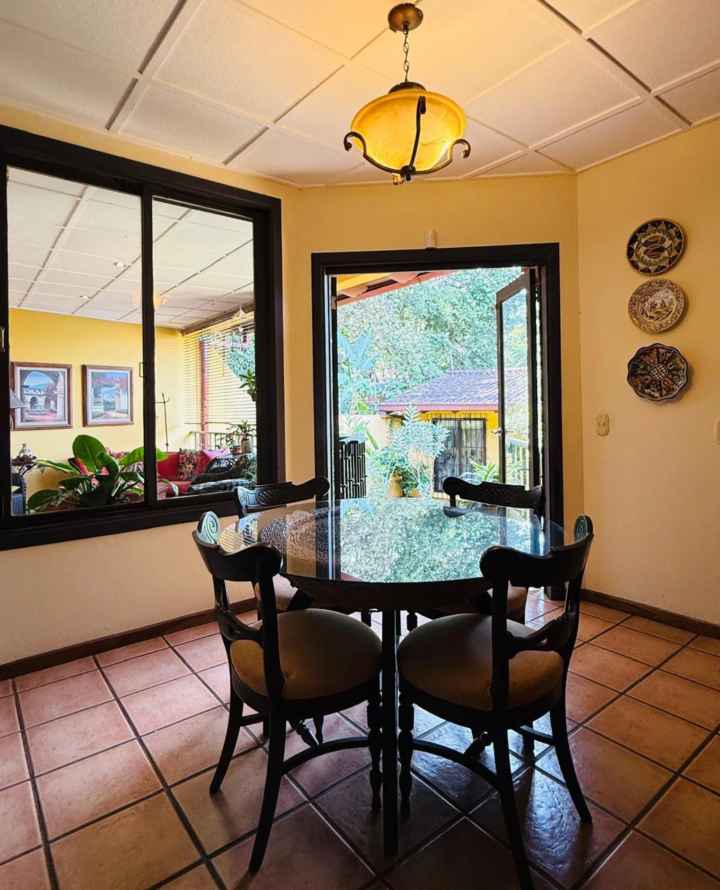 Detached single-family home for sale Costa Rica Escazu with big garden - Gallery image 15