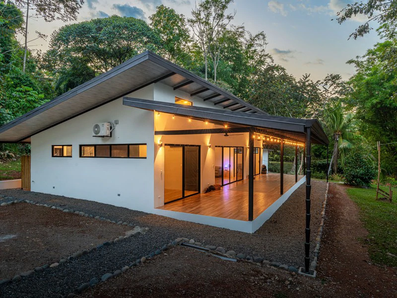 Ocean-View Oasis on Coveted Calle Perezoso - Gallery image 11