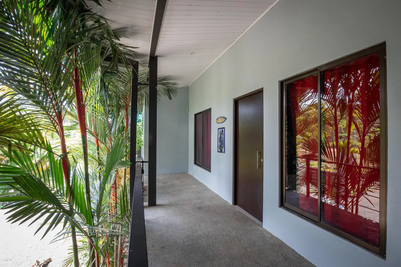 Apartment Hotel with Owners Suite, Fantastic Oportunity for Hostel in Uvita - Gallery image 12