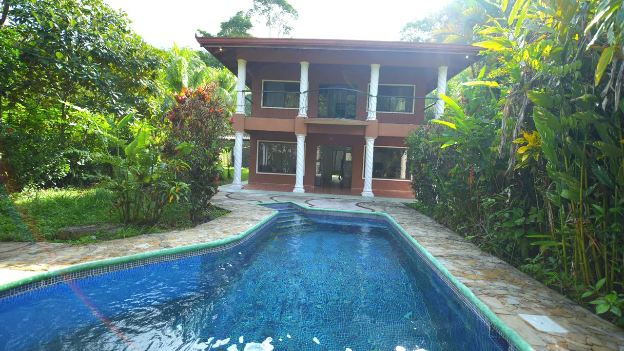 Near the Coast House For Sale in Ojochal - photo 8