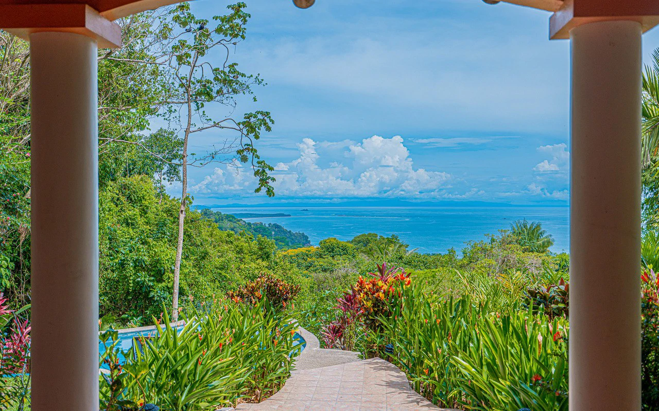 Whale's Tail Ocean View Estate with Extra Lot in Between Uvita and Dominical - Gallery image 86