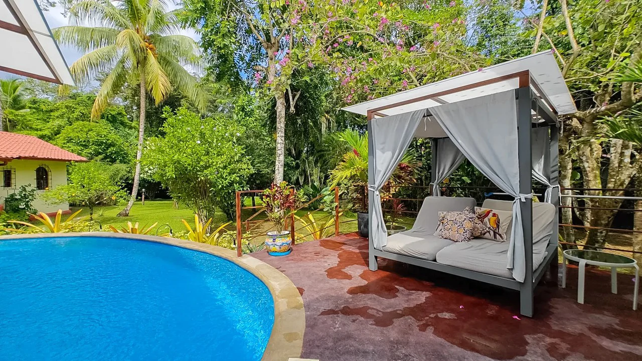ID 956: Turnkey Entertainment Home with Pool on Titled 1,443m² Lot in Playa Chiquita - Gallery image 8