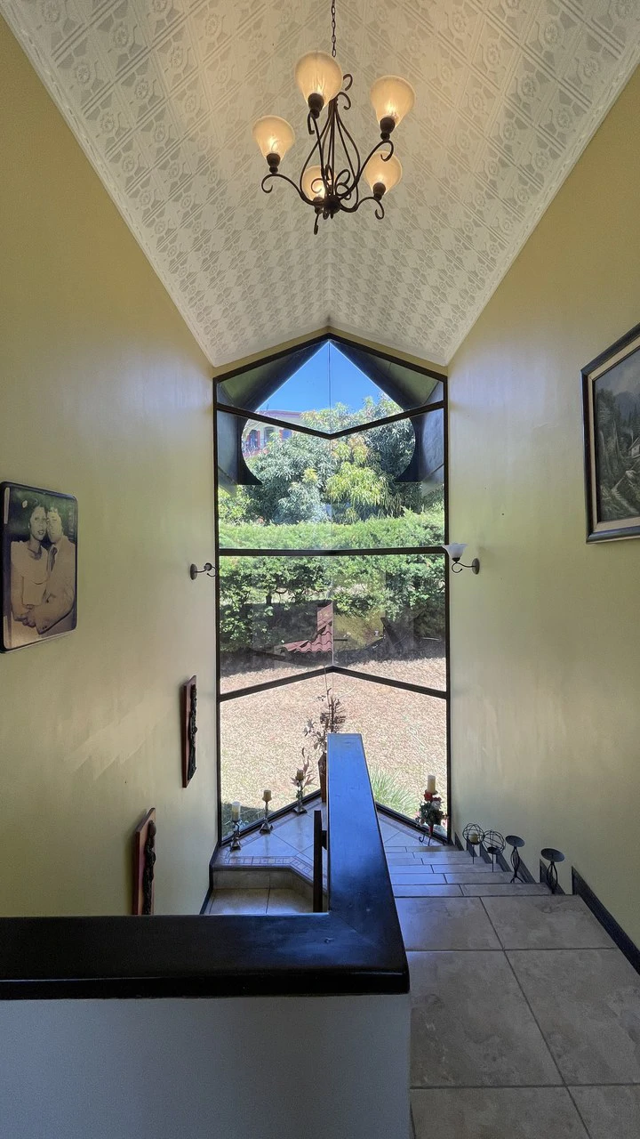 Spacious Home in Condominio El Roble – Cozy Spaces and Stunning Views - Gallery image 11
