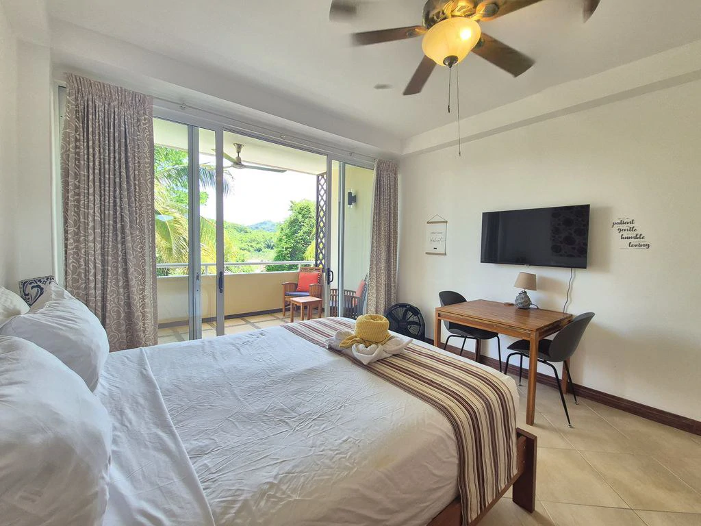 Condo Montelaguna: One Bedroom Condo with Pool Just Steps from Carrillo & Sámara Beaches – Rental Investment Opportunity - Gallery image 14