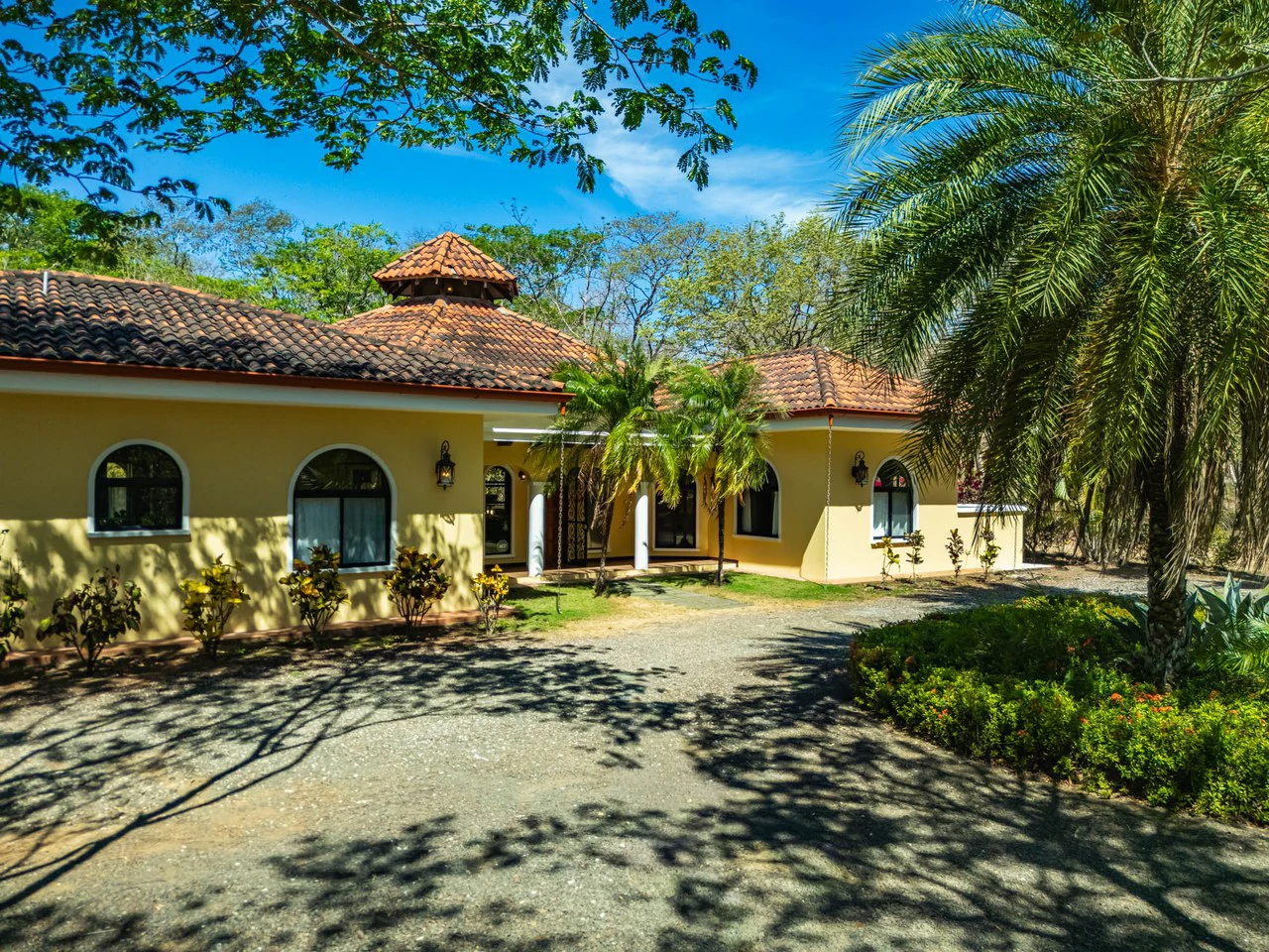 Tierra Pacifica #74: Elegant 4BR Retreat in Gated Community - Gallery image 31
