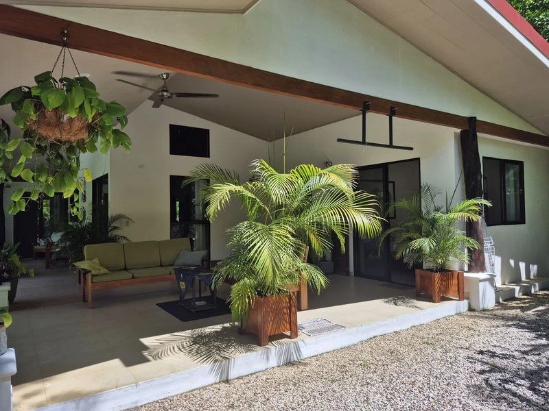 Entre Palmas Retreat: Near the Coast House For Sale in Playa Samara - Gallery image 7