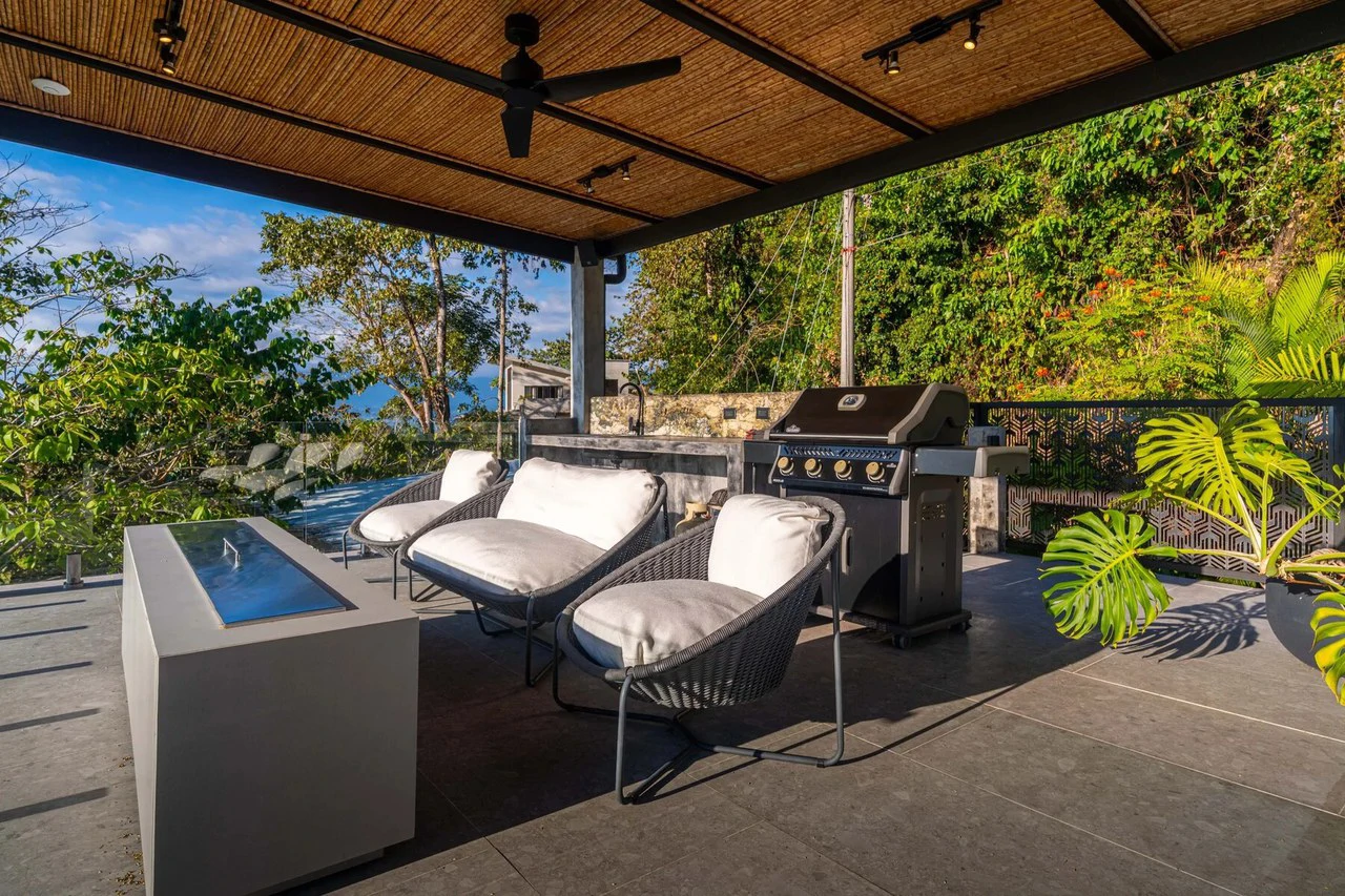 Casa Moon Diablo: Iconic Ocean View Luxury Estate with Infinity Pool, Rooftop Patio, Gym & Sauna in Manuel Antonio - Gallery image 66