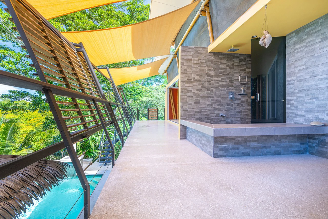 Casa Chiquita: Ocean View Retreat in the Heart of Ojochal – 3 Bed, 3 Bath with Pool, Fruit Trees & Prime Location - Gallery image 22