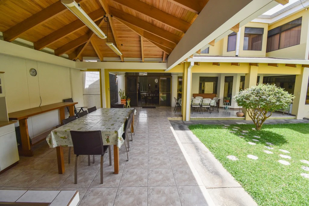 House For Sale in Trejos Montealegre - Gallery image 11