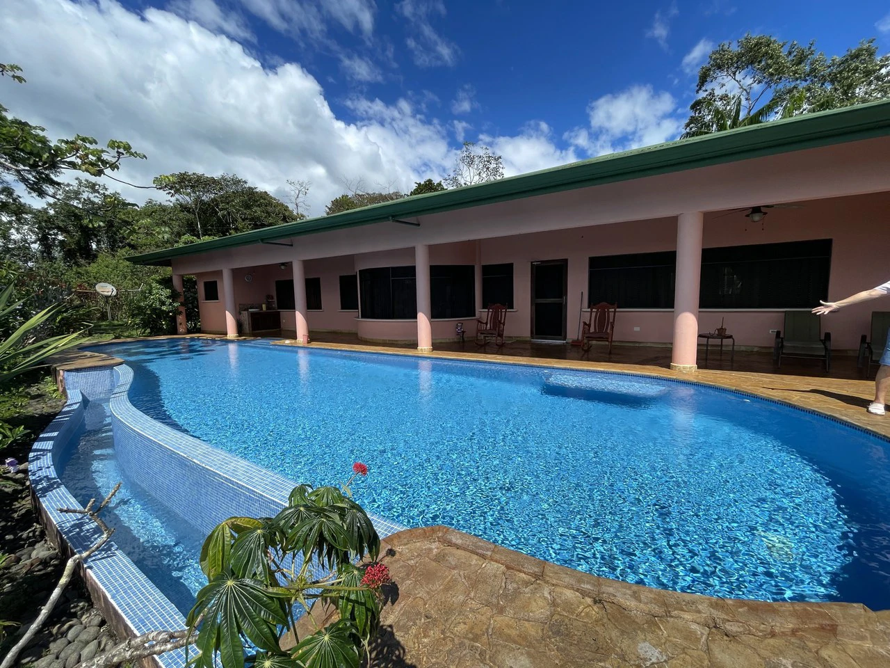 5.2 ACRES – 2 Bedroom Home With 60 Ft Infinity Lap Pool, 1 Bedroom Guest House, Fabulous Ocean View, Mature Fruit Trees!!! - Gallery image 3
