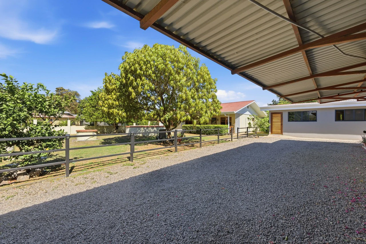 The Jewel of Sardinal: Income, Lifestyle, and Opportunity in One Exceptional Property - Gallery image 30