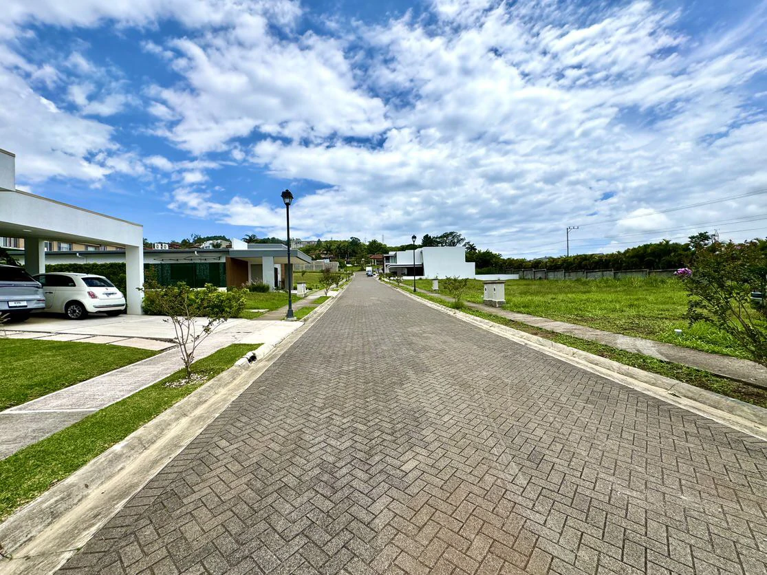 Home Construction Site For Sale in Guachipelín - Gallery image 6
