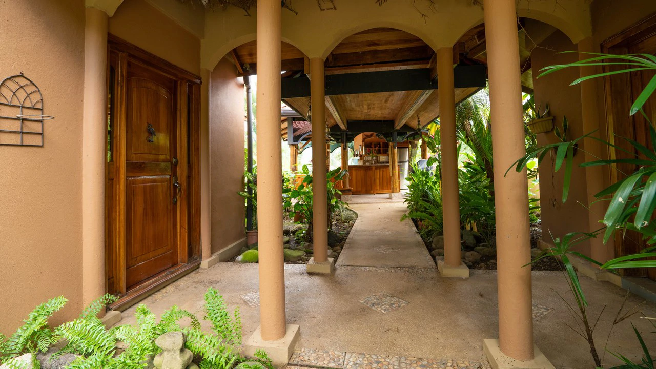 Stunning Tropical Home in Gated community with Hundreds of fruit trees: Mountain House For Sale in Naranjito - Gallery image 37