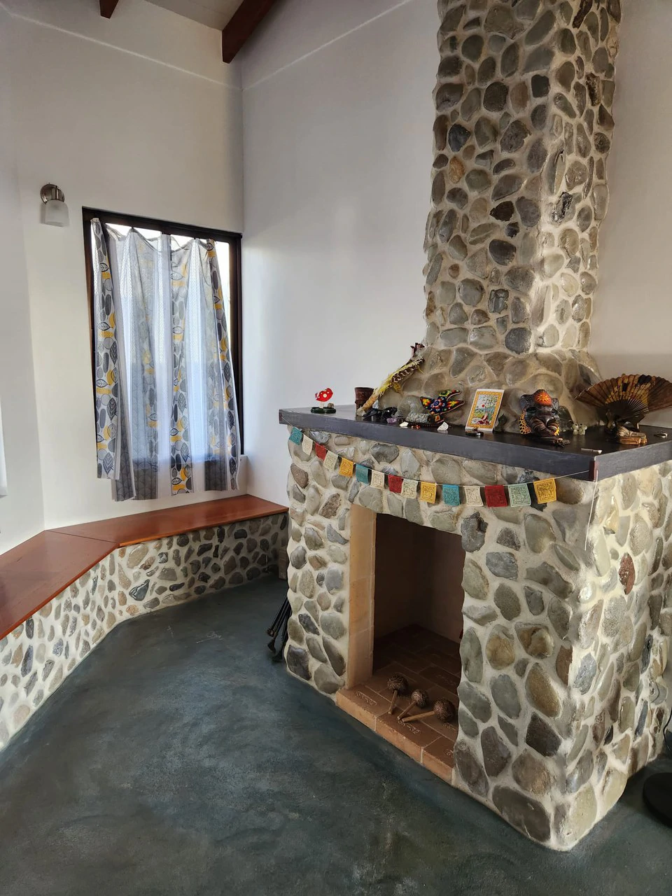 1.97 ACRES – 3 Bedroom Home With Pool, 360 Degree Mountain And Ocean View!!!!: Near the Coast and Mountain House For Sale in Platanillo de Dominical - Gallery image 11