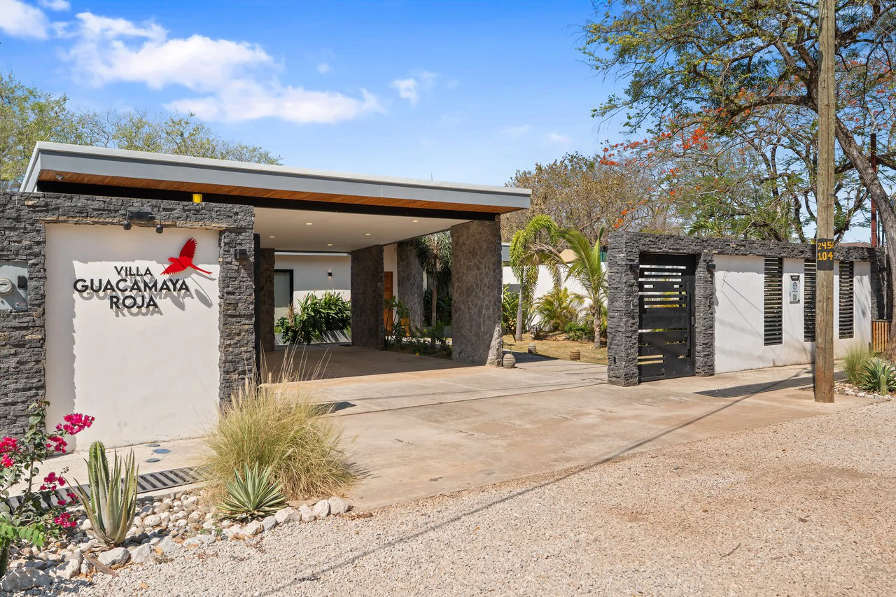 Casa Guacamaya Roja: Luxury Home in Playa Grande - Gallery image 31