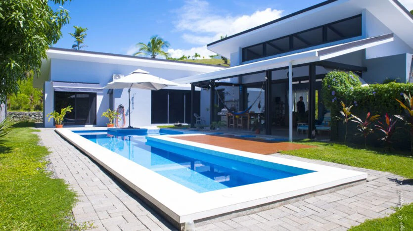 Beautiful Casa Irina, with pool and large yard: Close to the beach in tranquil Monterrey! - Gallery image 25