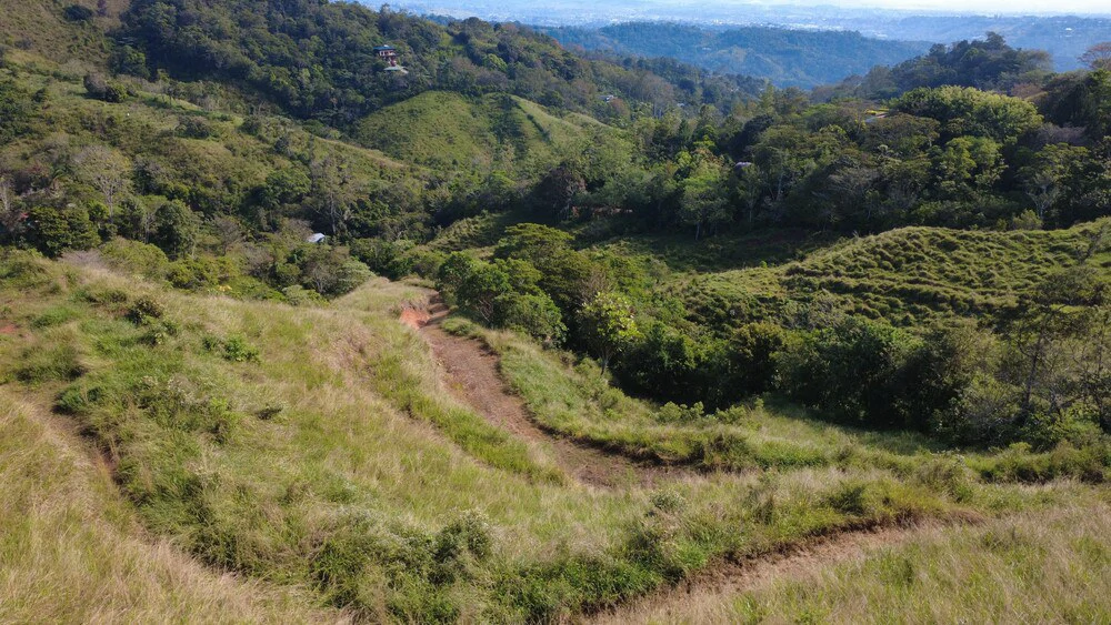 Countryside Home Construction Site For Sale in La Guaria - Gallery image 3