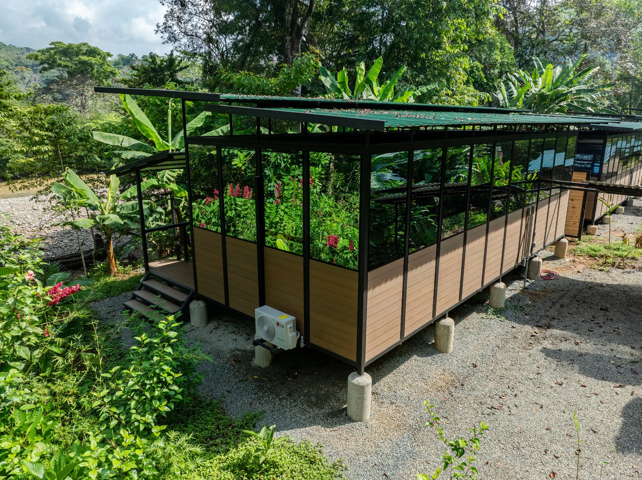 4 Unit Riverfront Micro Resort Minutes to Beach