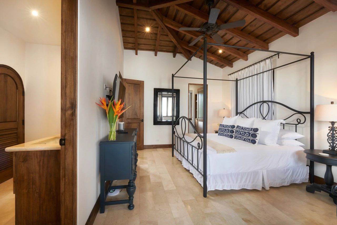 7 Calle La Ronda: Elegant 3-Story Ocean View Hillside Home in Las Catalinas - Gallery image 20