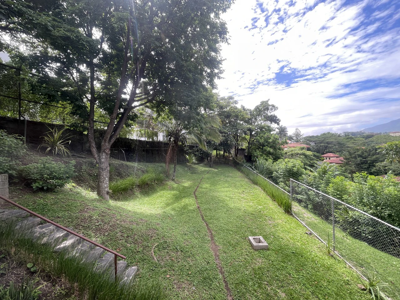 Loma Real P430: Spacious 5-Bedroom Home in Gated Community in Escazú, Guachipelin Norte - Gallery image 20