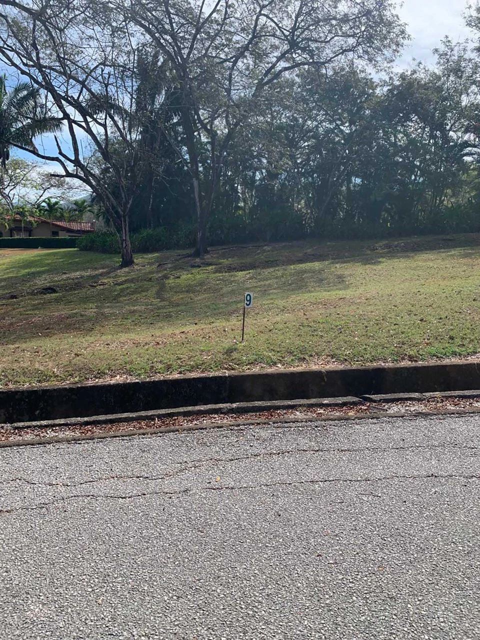 ID 4024: Ready to build in a Luxury Gated Community in PLAYA SAMARA