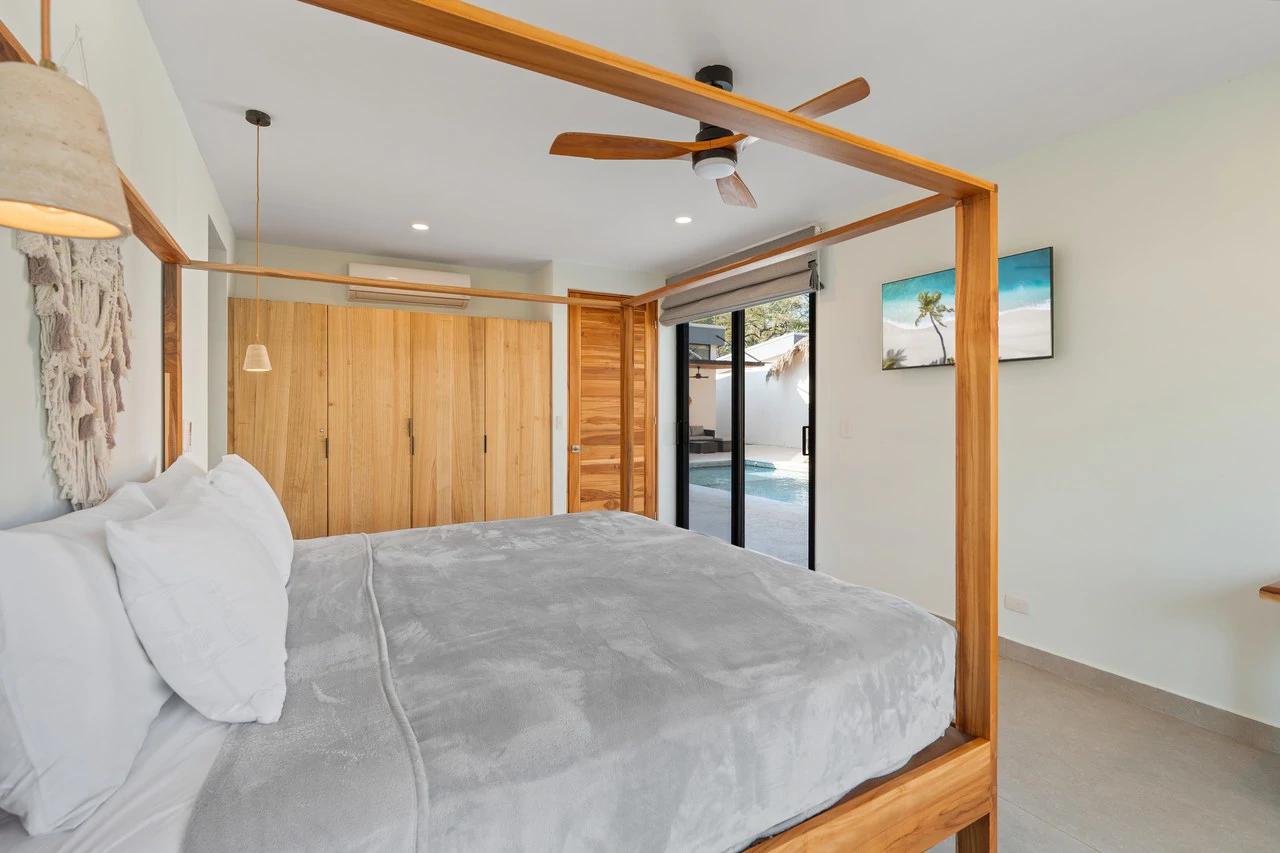 Casa Guacamaya Roja: Luxury Home in Playa Grande - Gallery image 30