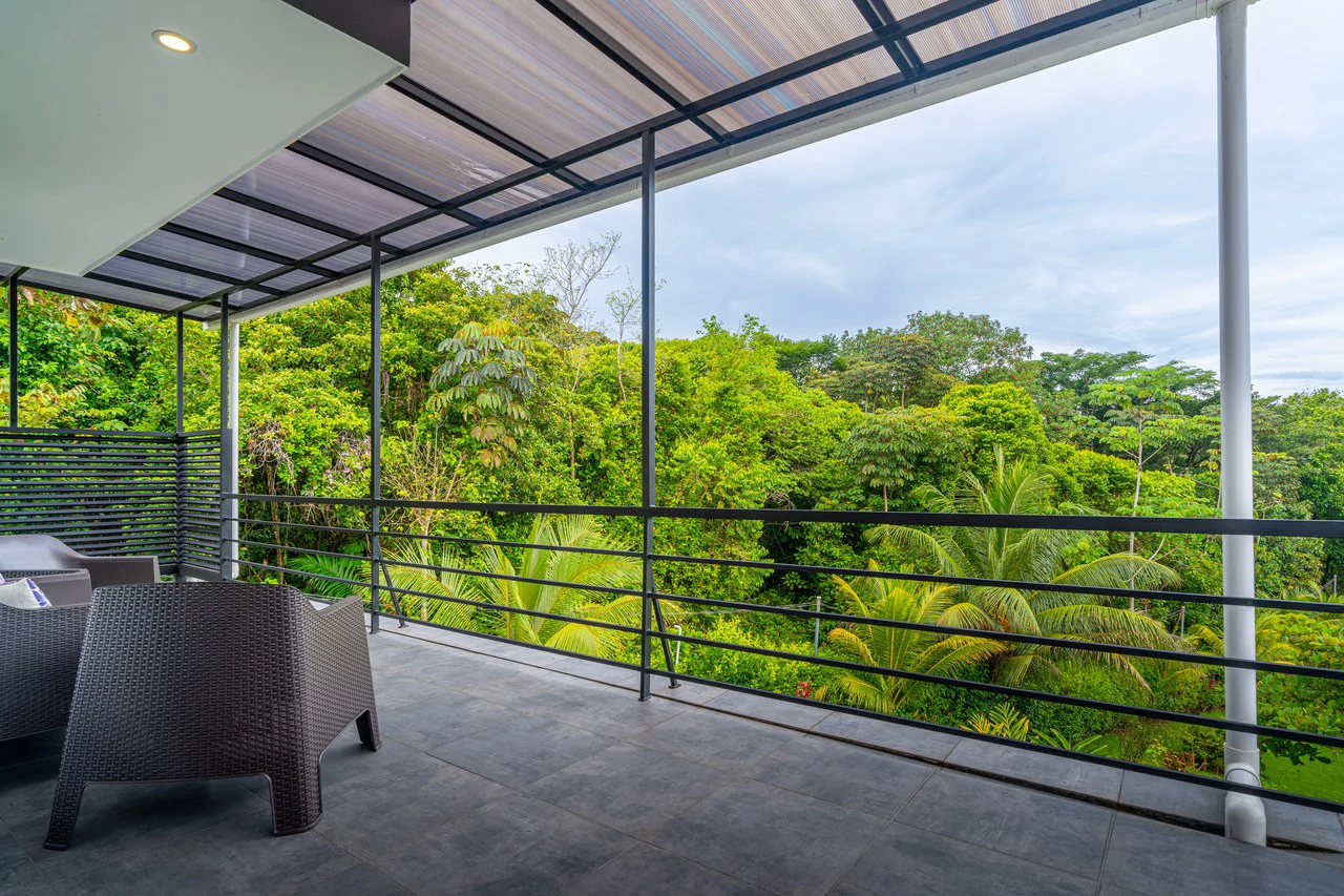 Outstanding Garden Treasure in Ojochal, Modern 4 bedroom on 1 acre - Gallery image 42