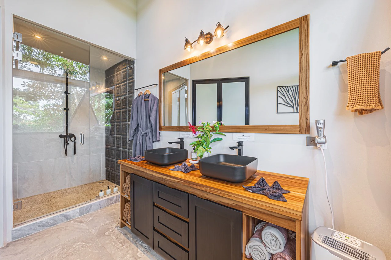 La Sombra Villas: Where Nature Meets Comfort in Tinamates! - Gallery image 20
